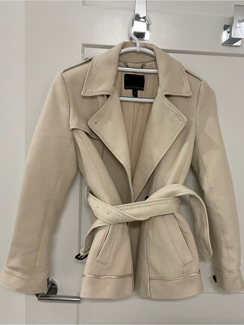 Banana Republic Cream Trench Coat with Belt